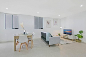 Aircabin｜Mascot｜Spacious & Modern｜Walk to station
